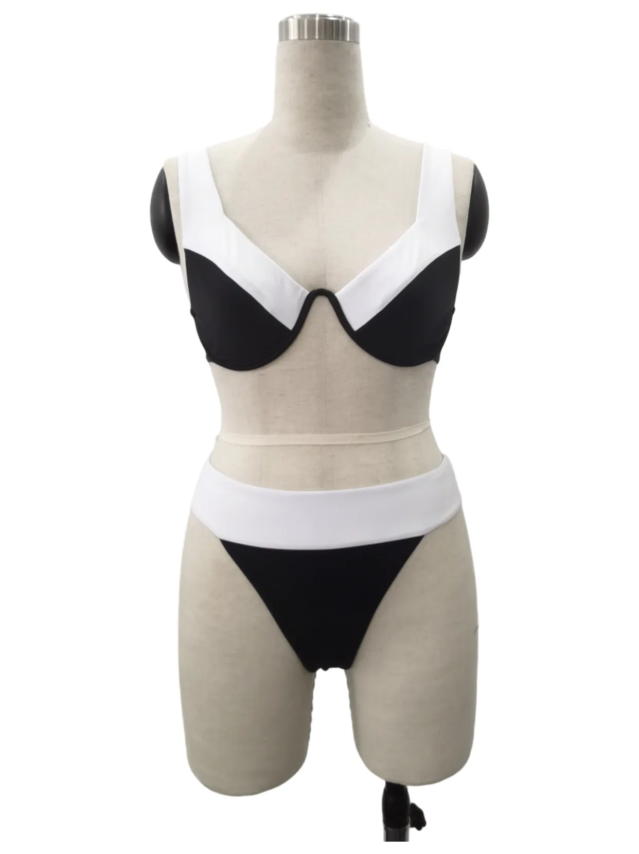 enjoy-swimwear-033-20260812-01 enjoy-swimwear-033 bikini swimwear front mannequin