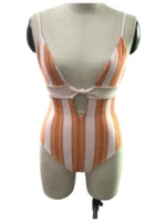 One-piece 010