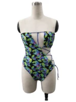 One-piece 032
