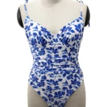 One-piece 049